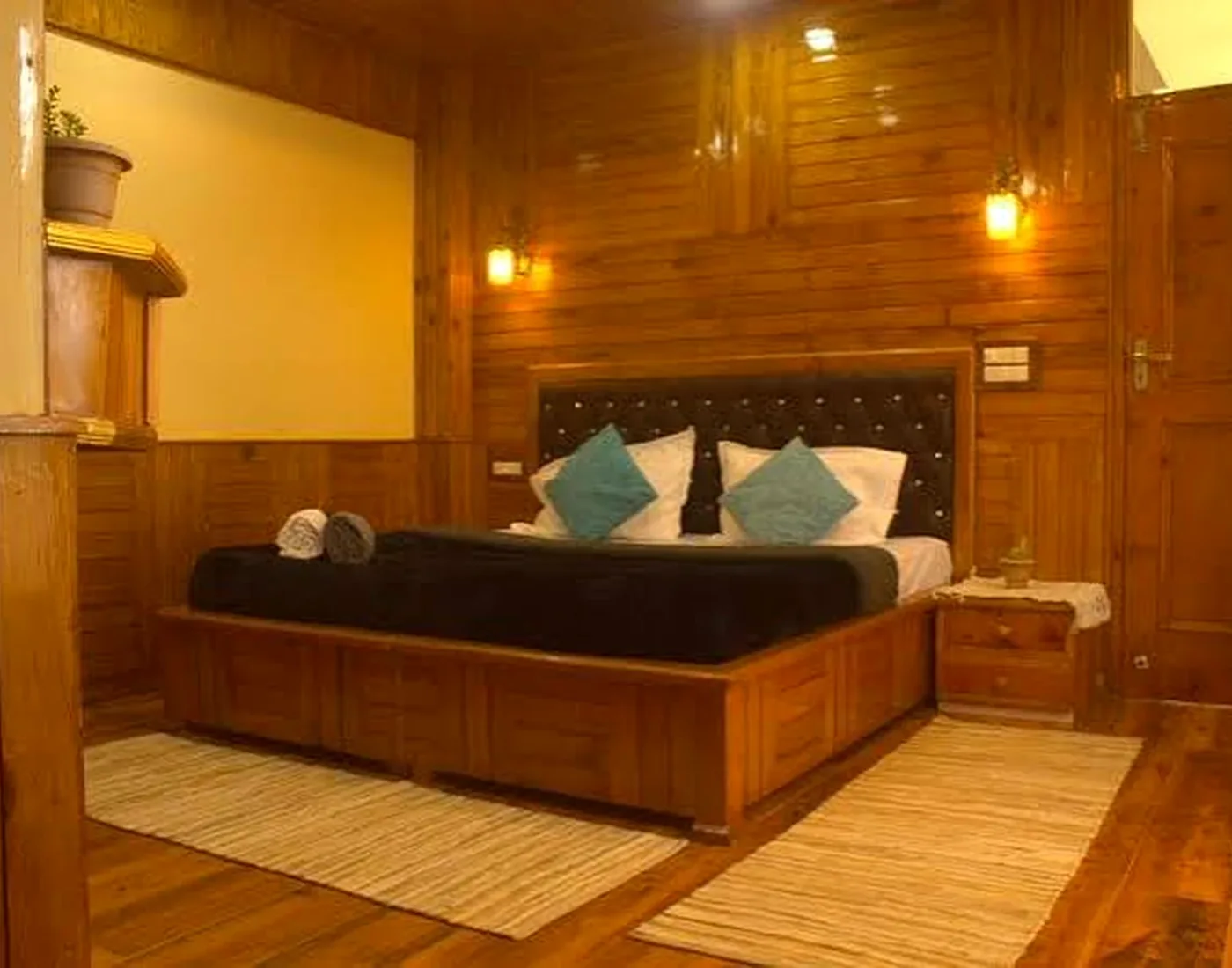 Actual wooden interior at Khaapus Home Naggar
